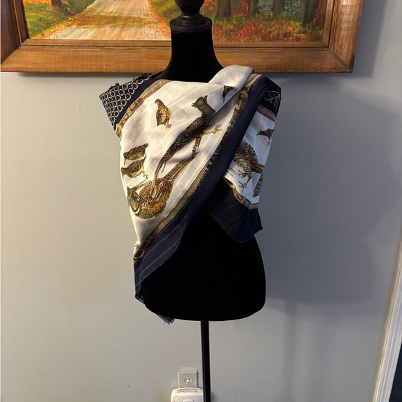 Jim Renoir Vintage Extra Large Square Pheasant Scarf 46x46 EUC Blue/White/Gold - Picture 3 of 14